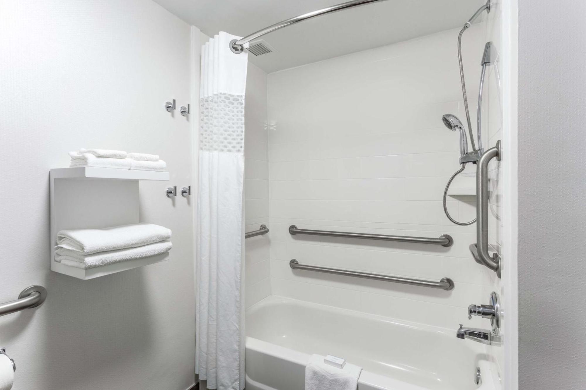 Hampton Inn Biloxi-Ocean Springs Exterior photo